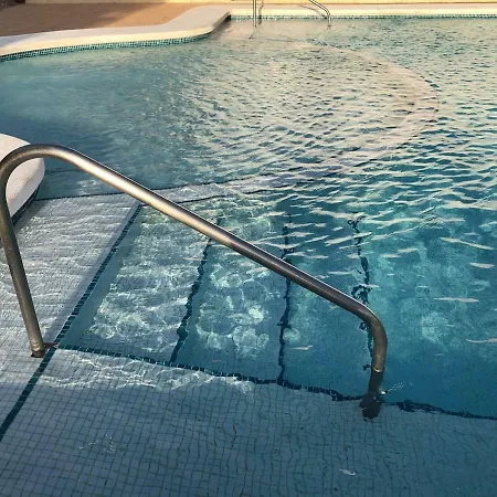 Confort Ideal Famille Enfants Tennis Piscine